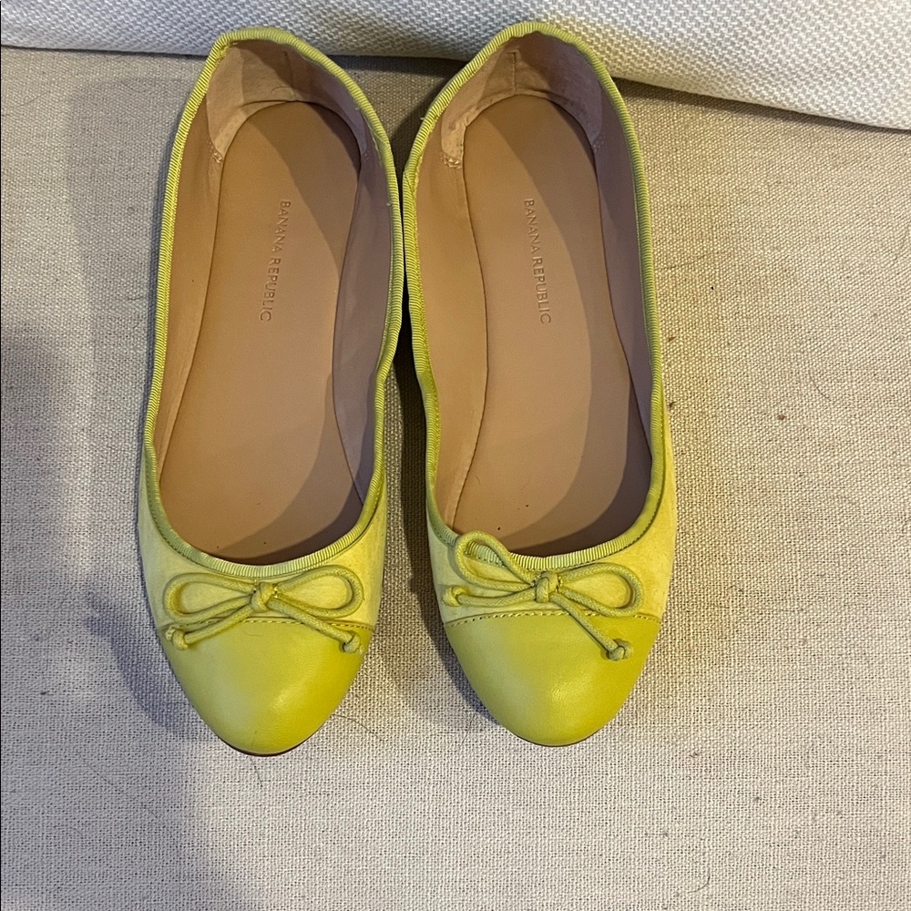 Banana Republic Lemon Loafers